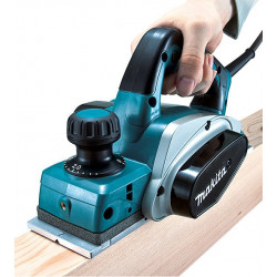Cepillo Eléctrico MAKITA KP0800 82MM 620W + 2 Juegos Cuchillas Recambio 82 mm